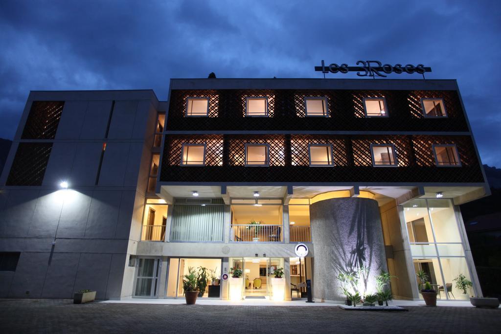 Hotel Les Trois Roses, Meylan Grenoble Bagian luar foto