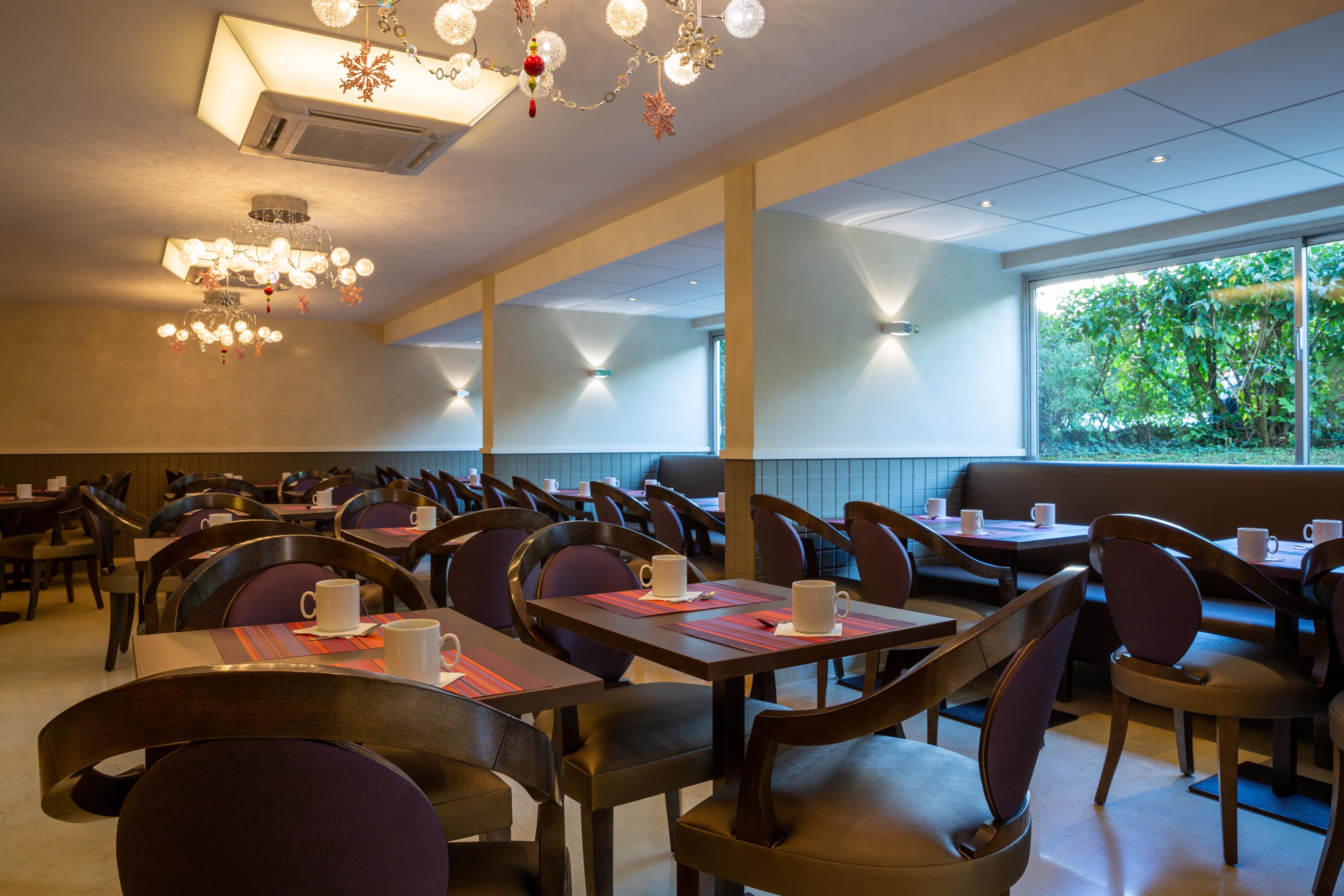 Hotel Les Trois Roses, Meylan Grenoble Bagian luar foto