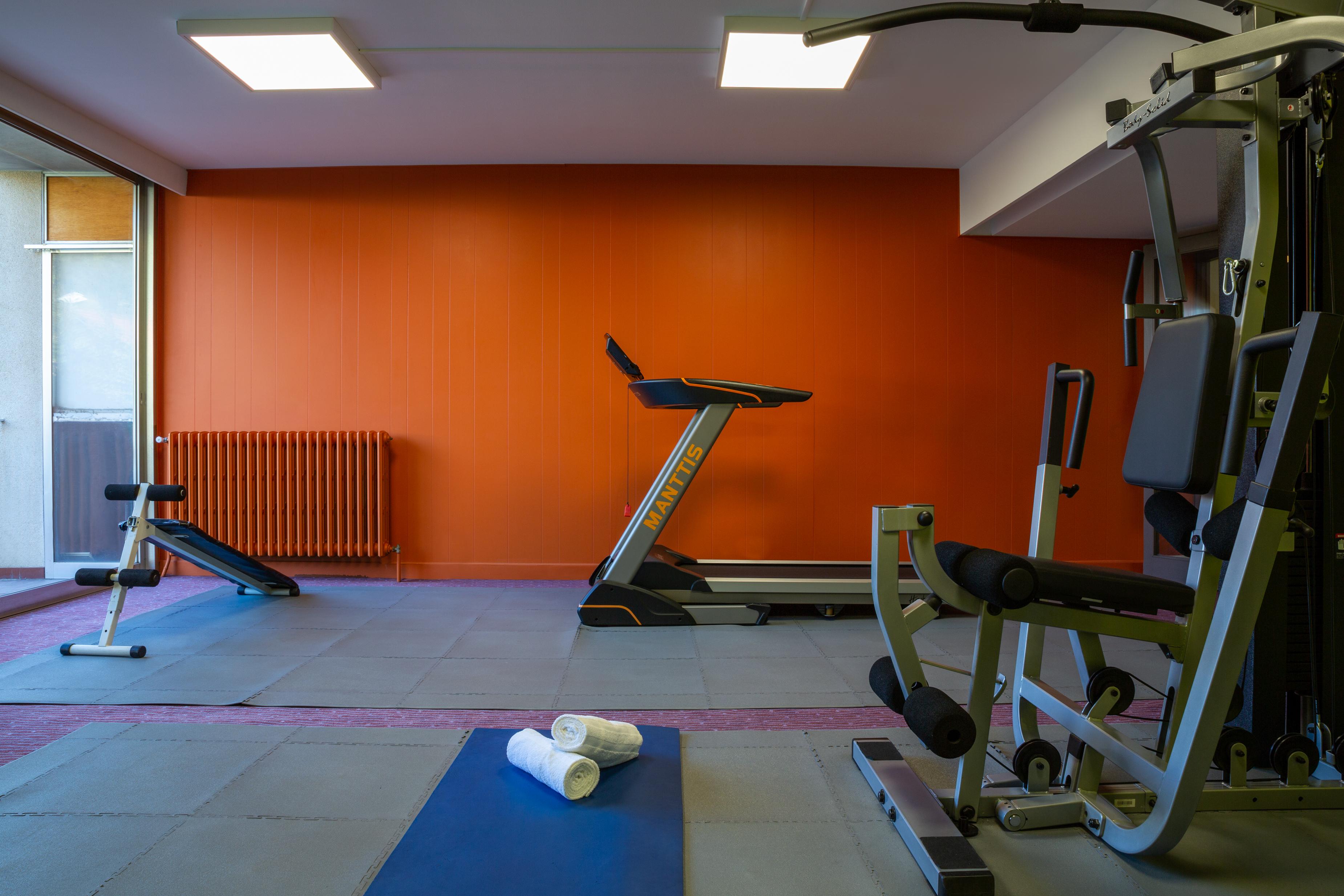 Hotel Les Trois Roses, Meylan Grenoble Bagian luar foto