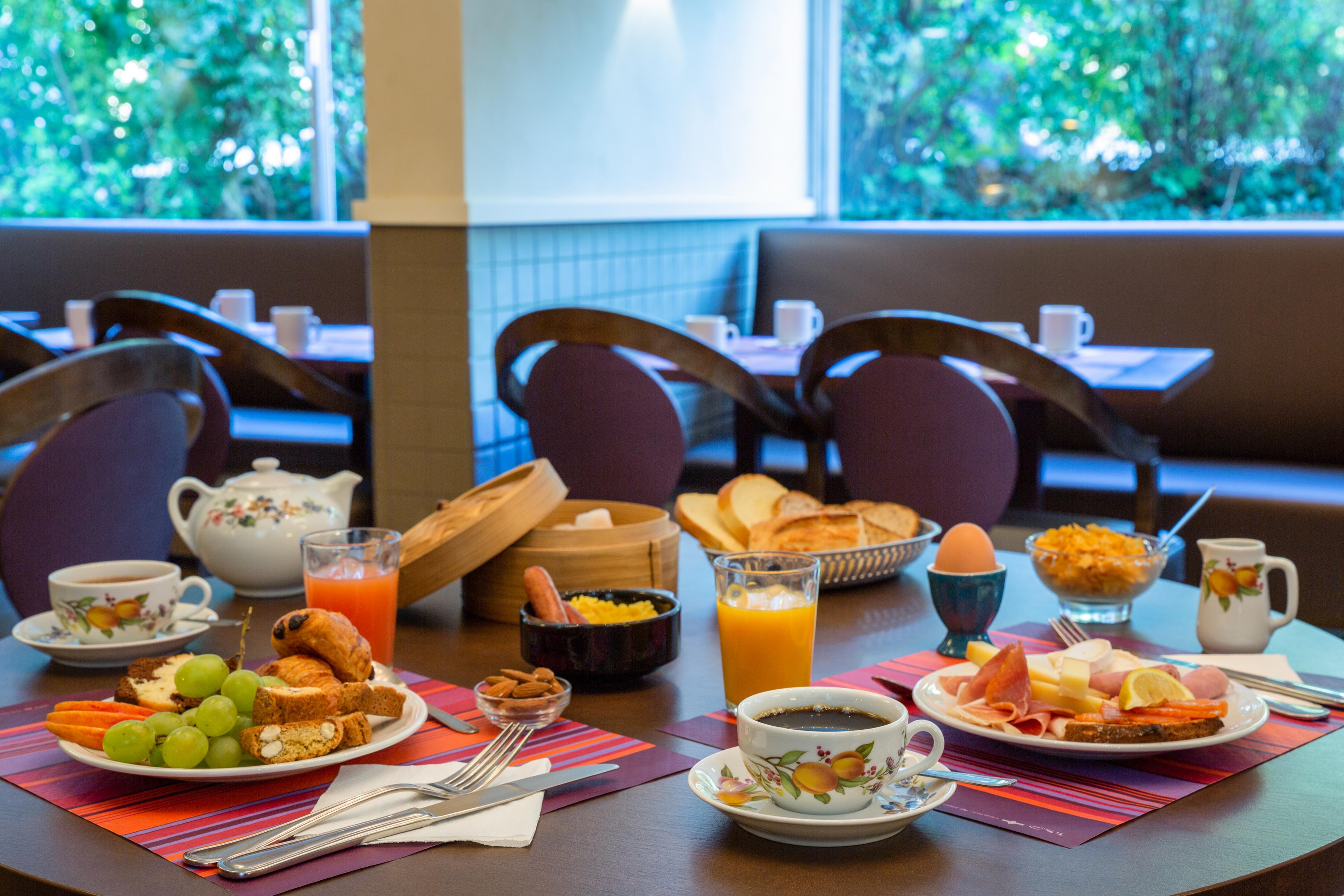 Hotel Les Trois Roses, Meylan Grenoble Bagian luar foto