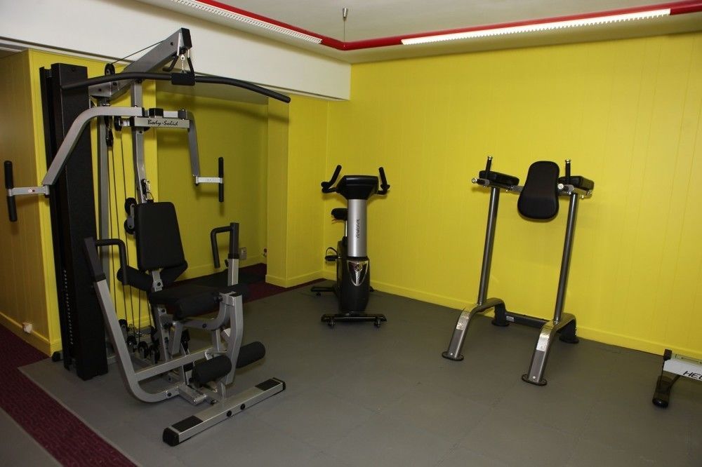 Hotel Les Trois Roses, Meylan Grenoble Bagian luar foto